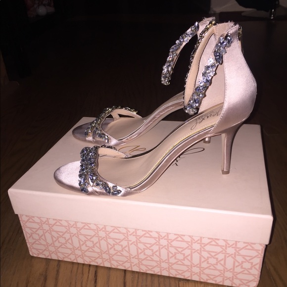 jewel badgley mischka women's caroline dress sandal